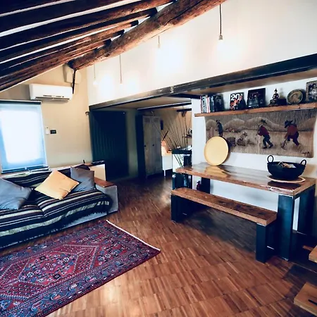 G.a.p. Aquarium Pentahouse Apartment