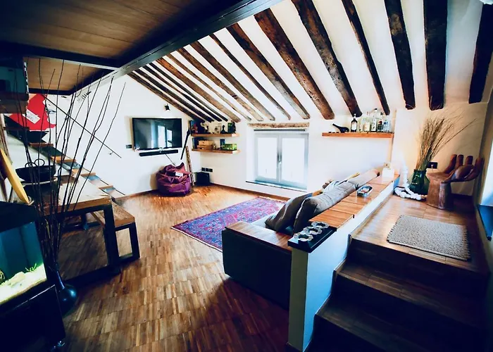 G.a.p. Aquarium Pentahouse Apartment *